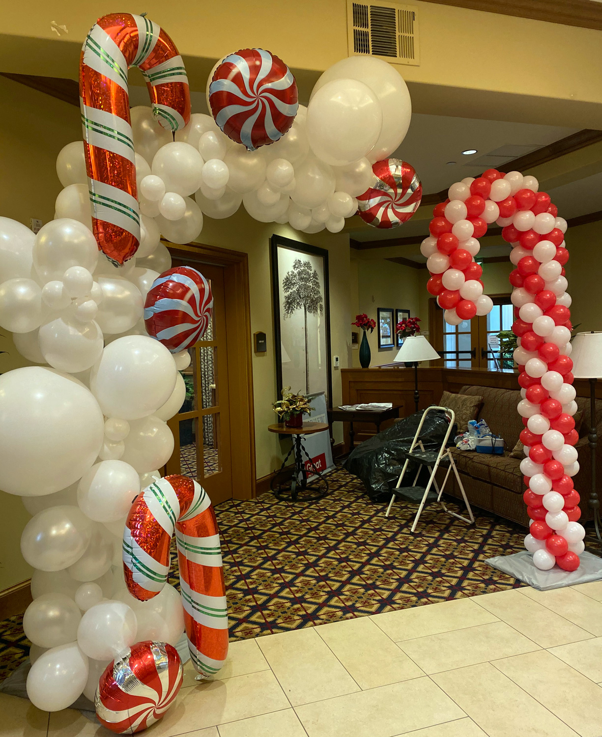 Bay Area Balloon - Candy Cane Arch and Sculpture