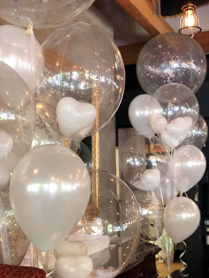 Bay Area Balloon - Elegant White Hearts Bouquet