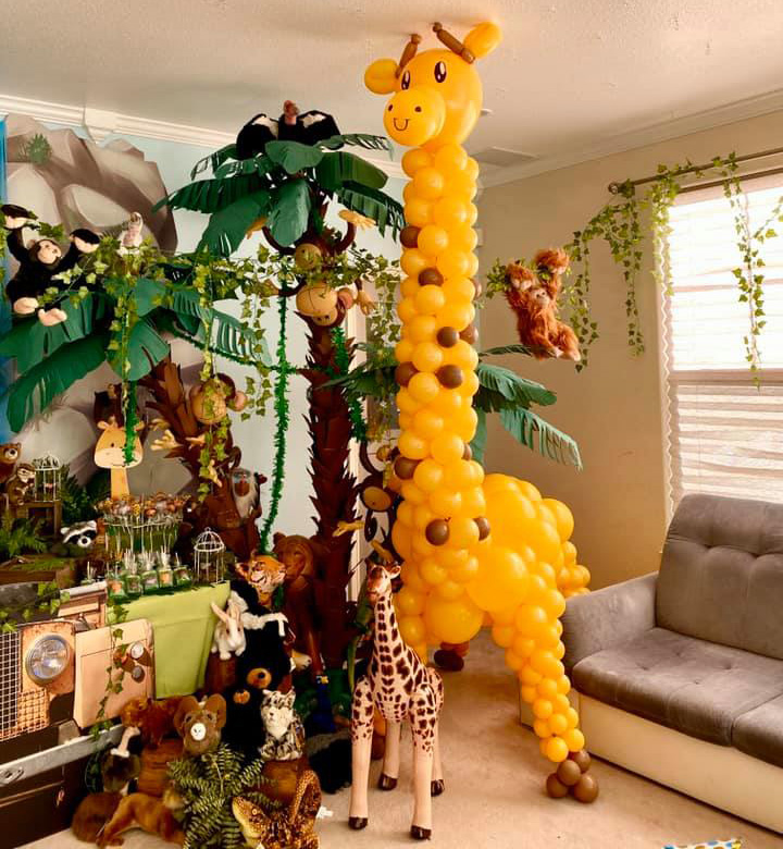 Bay Area Balloon - Giraffe Sculpture